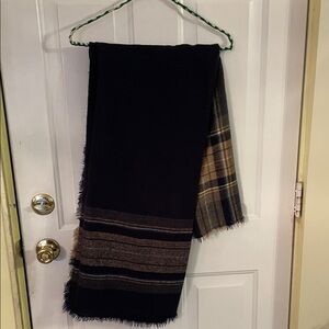 Navy blue and yellow Striped Scarf